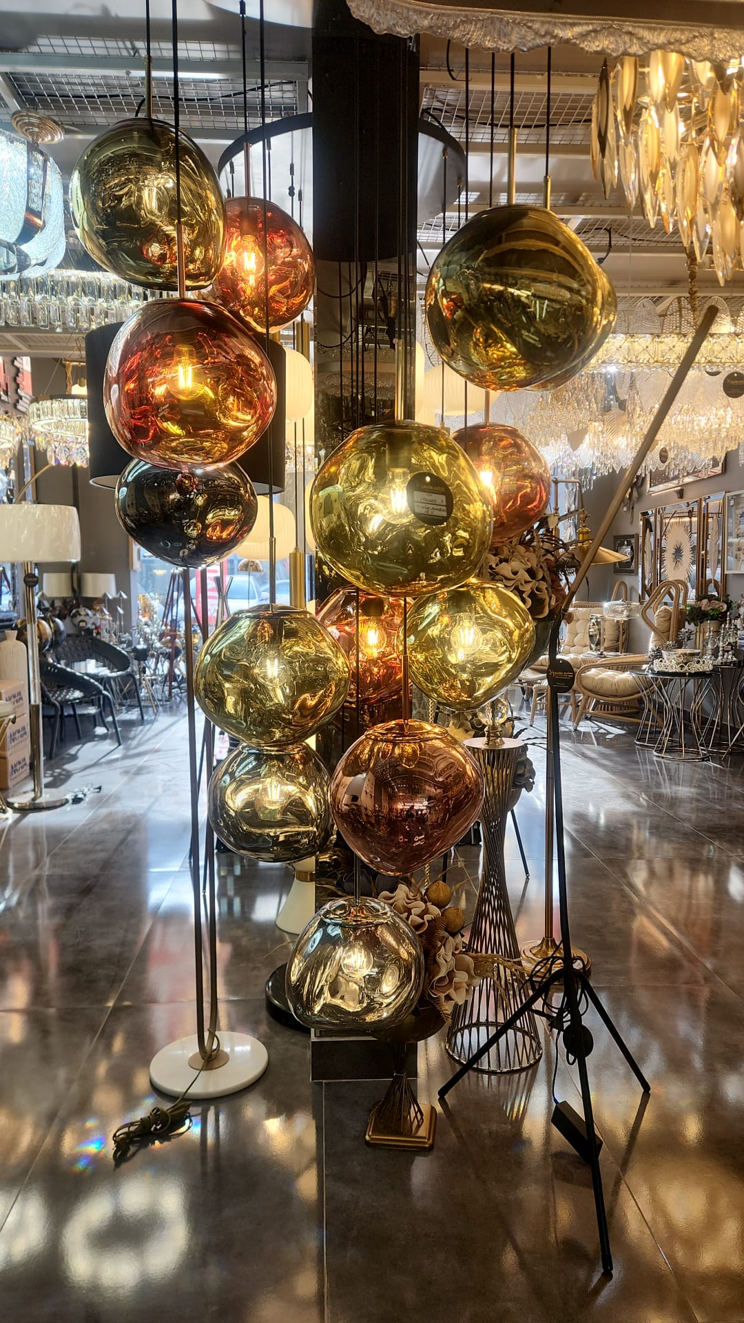 Şahin Avize Fabrika Satış Mağazası